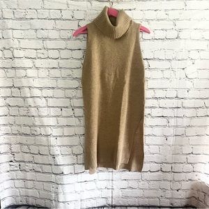 CHLOE & KATIE. Tan sweater tank. Size M
